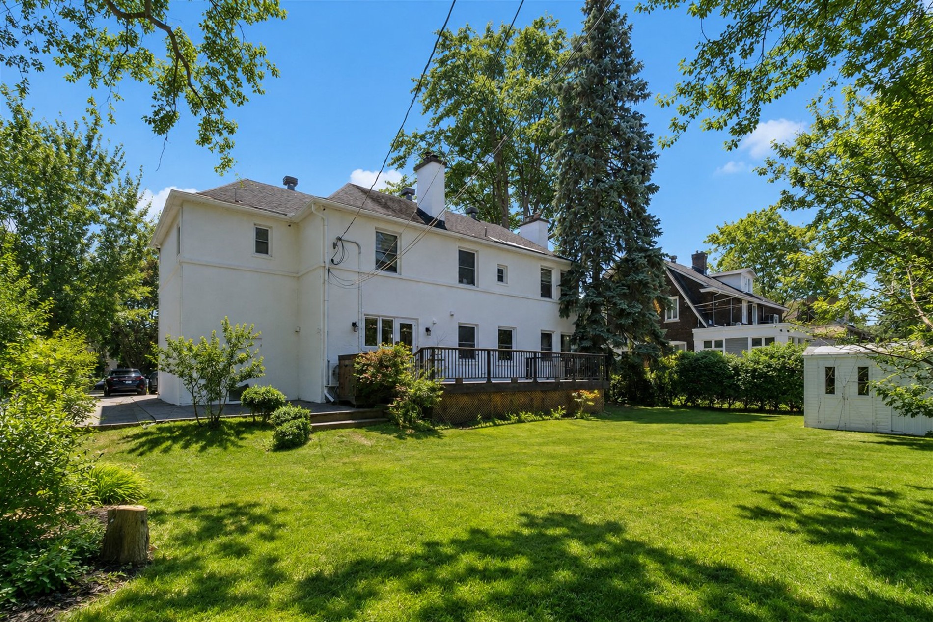 135 Av. Vivian — photo 1