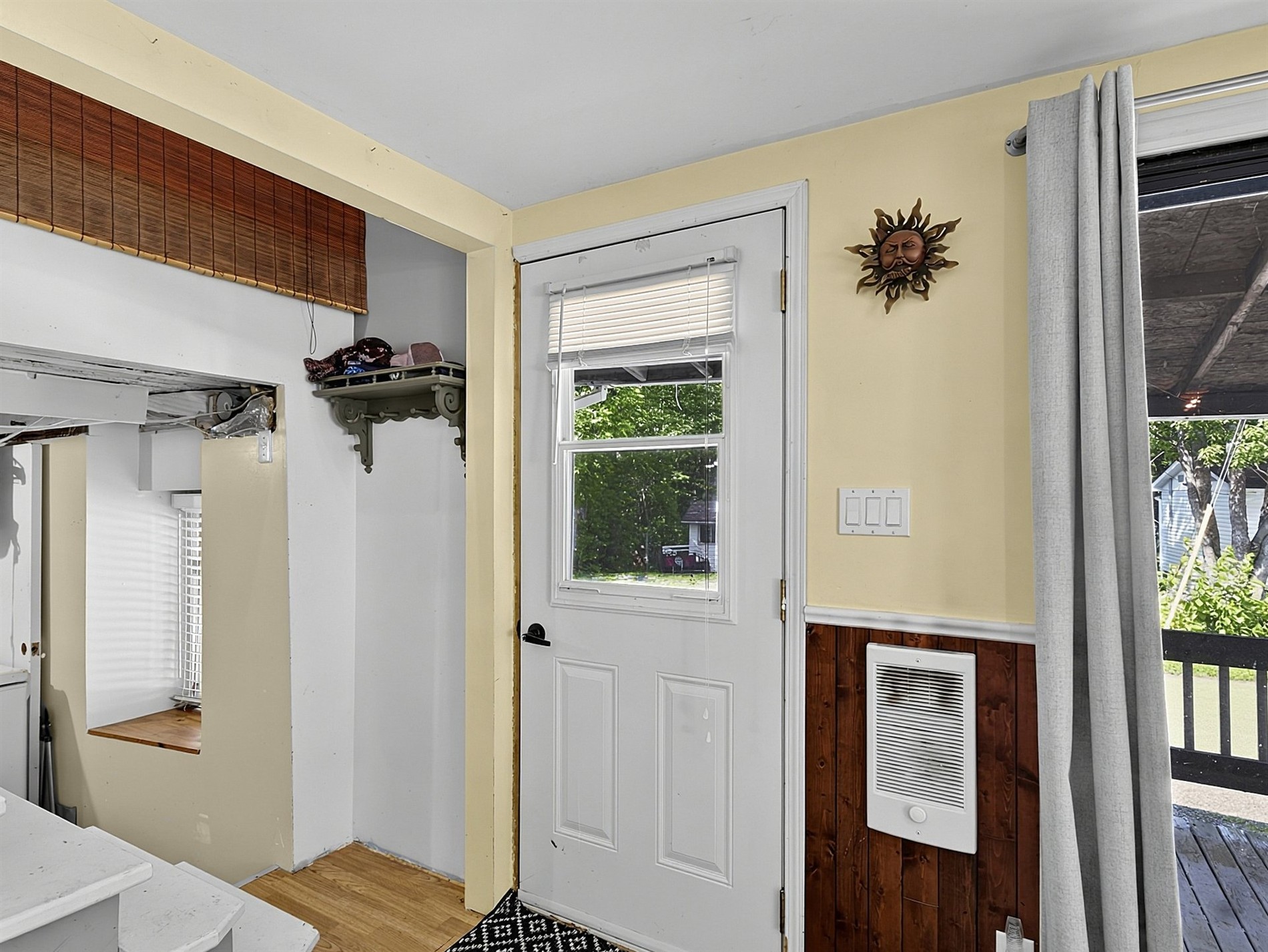 74-2405 Ch. Lemire — photo 2