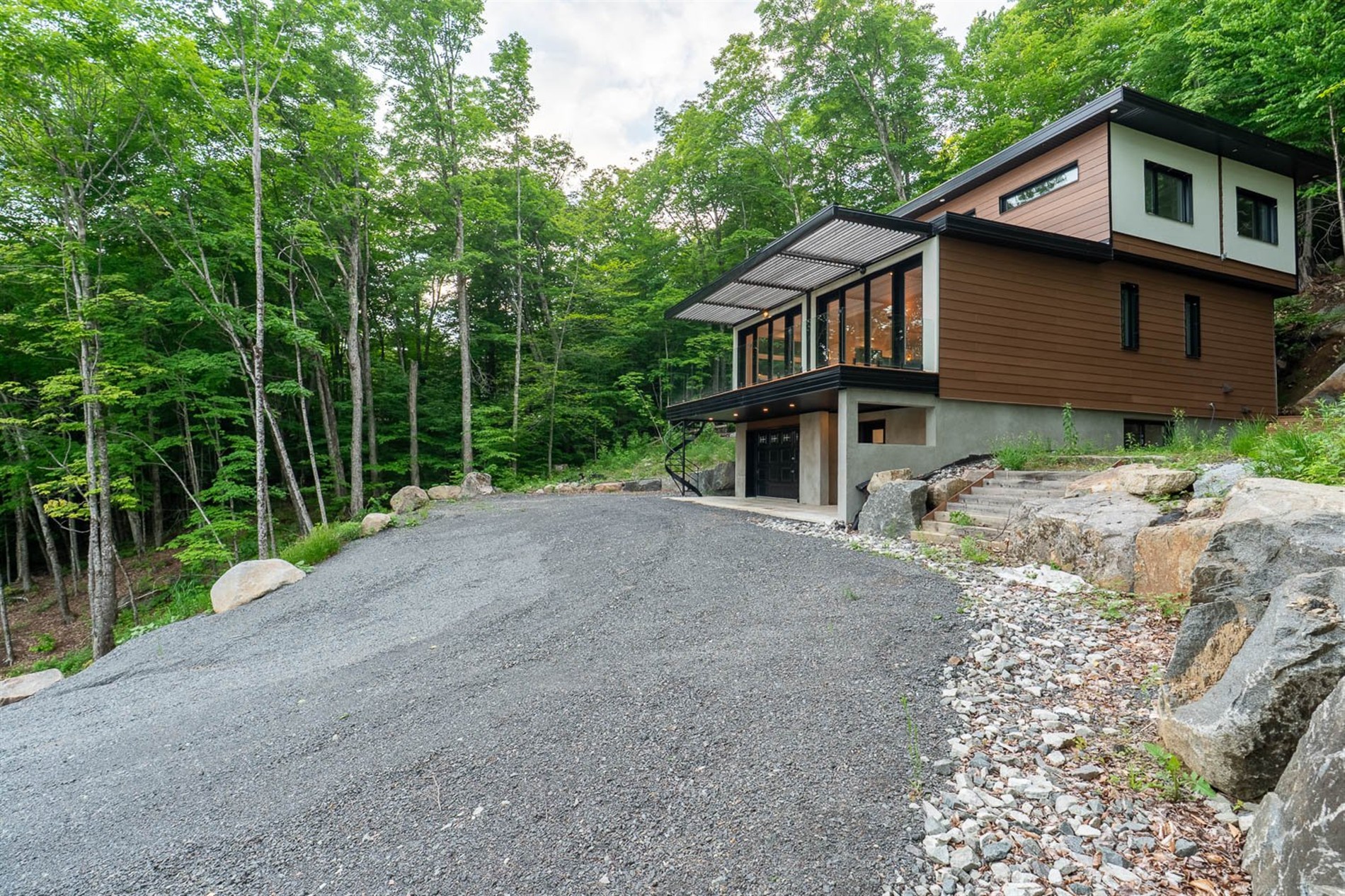 2635 Ch. des Lupins — photo 1