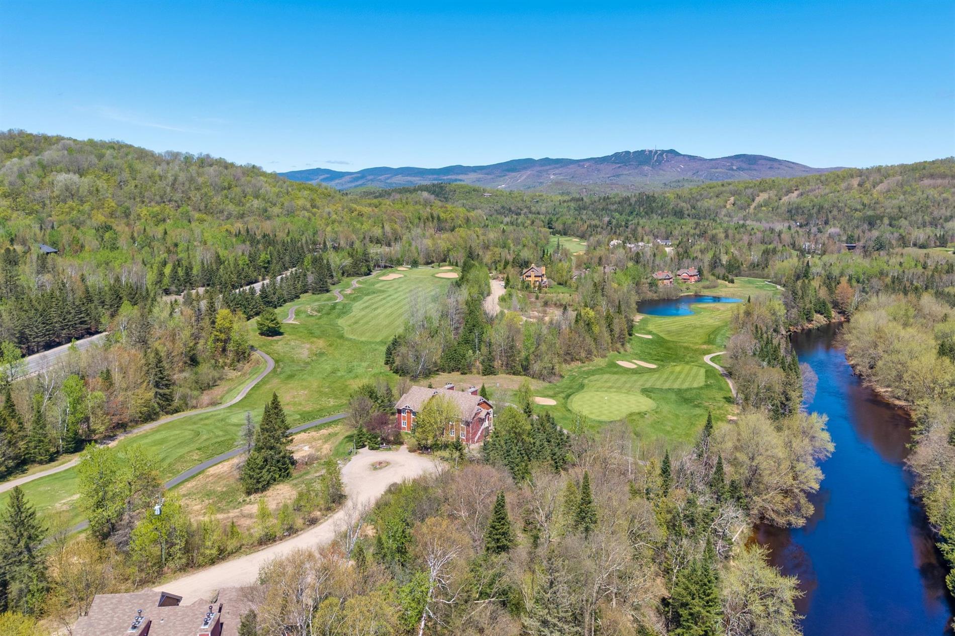 1826 Ch. du Golf — photo 1