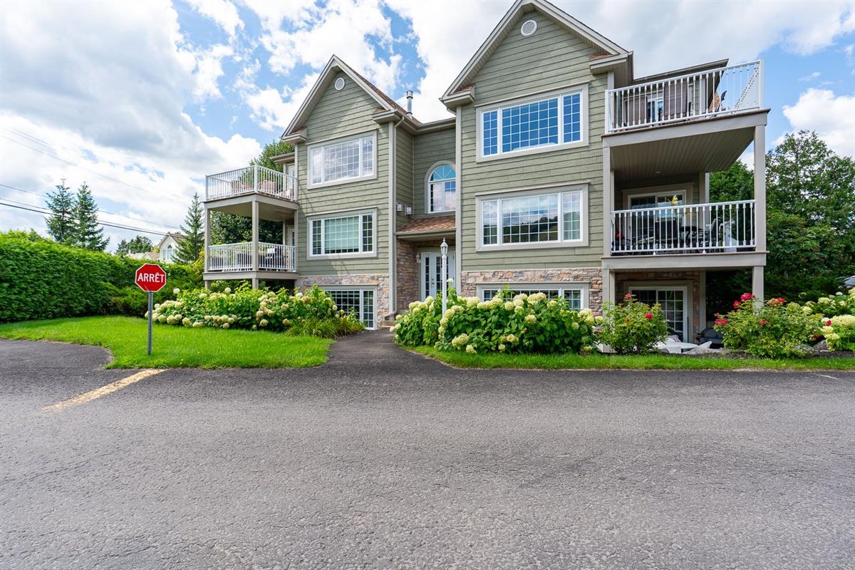 Appartement / Condo - 2 Mtée Victor-Nymark, Saint-Sauveur