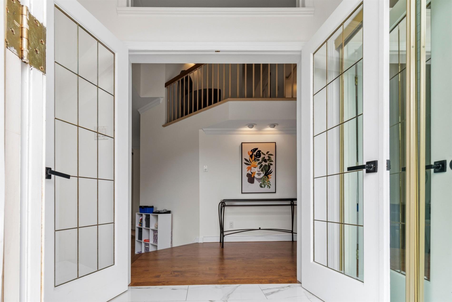 205 Rue des Eaux-Vives — photo 3