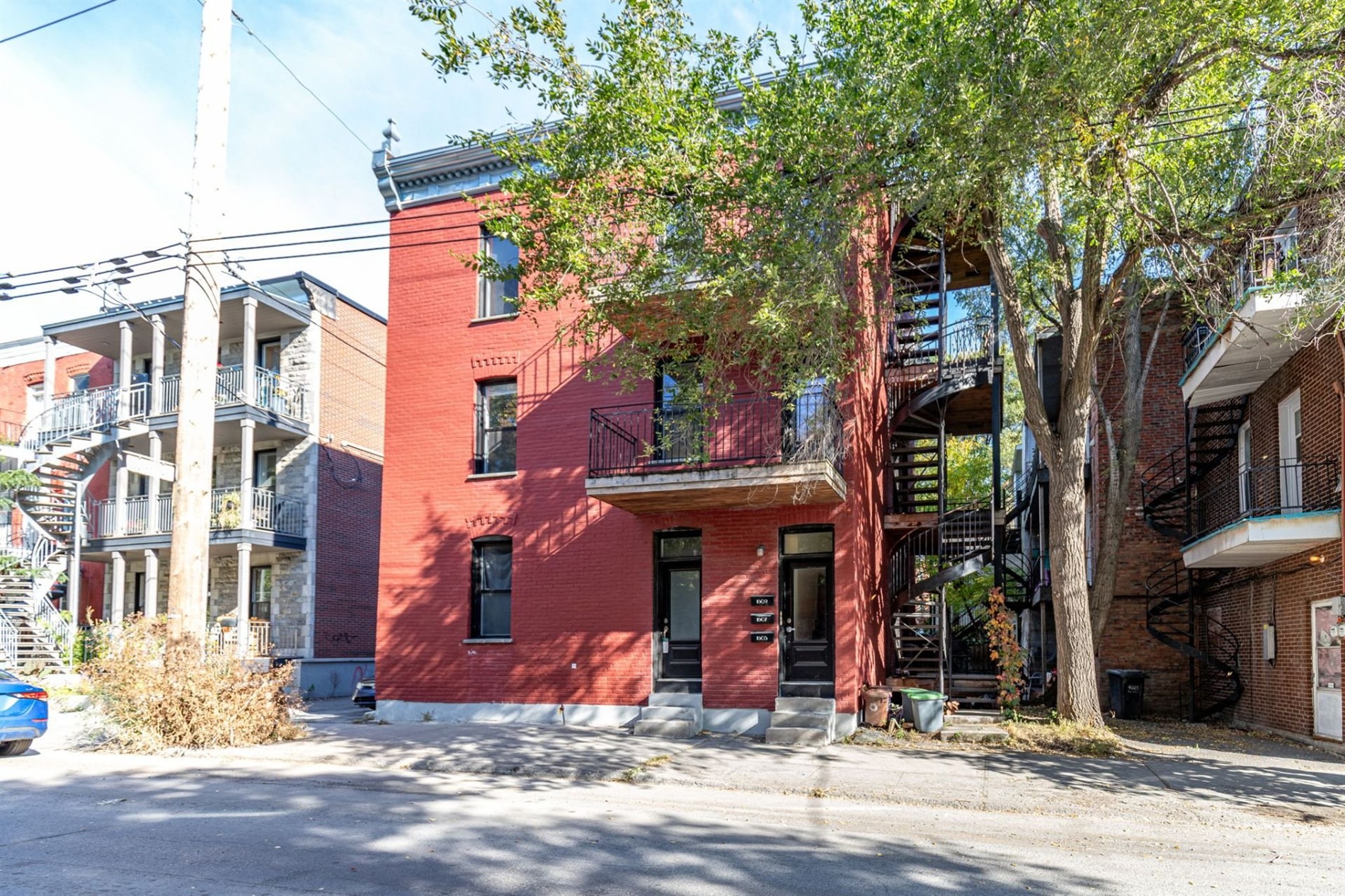 1605-1609 Av. Jeanne-d'Arc — photo 1
