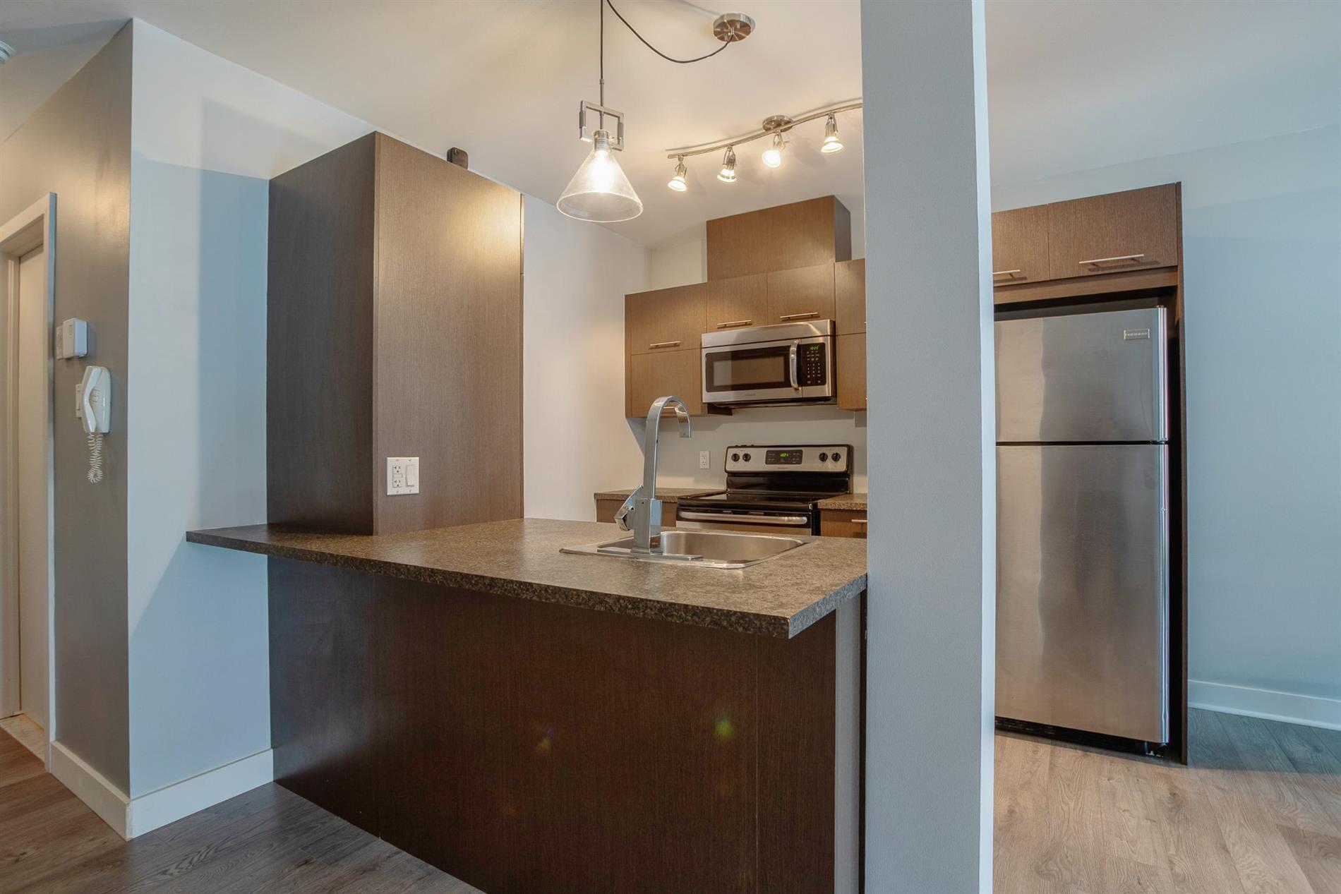 102-7356 Rue Sherbrooke O. — photo 2