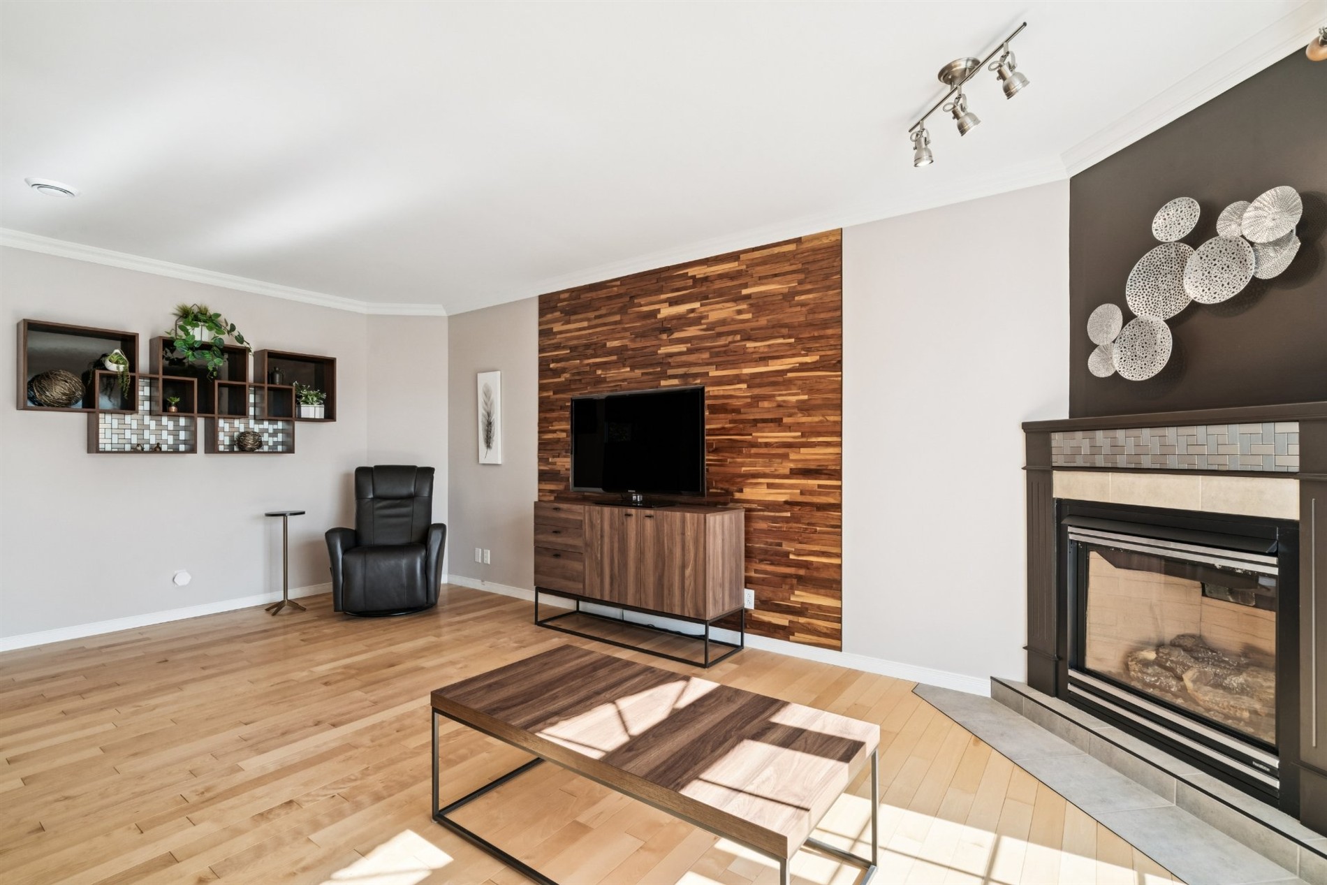 2065 Av. de Dieppe — photo 3
