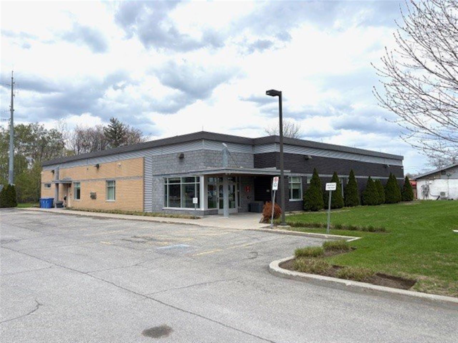 1280 Boul. du Curé-Labelle — photo 1