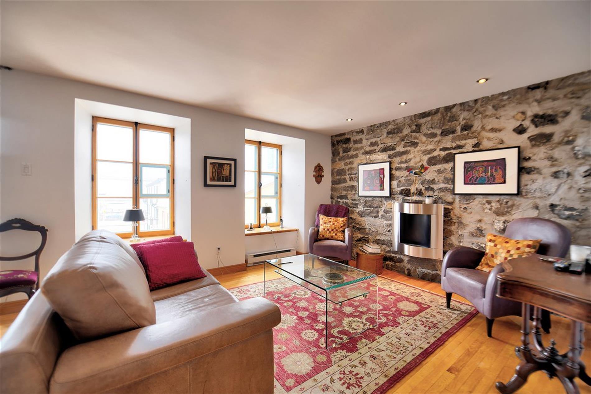 4-115 Rue St-Paul — photo 3
