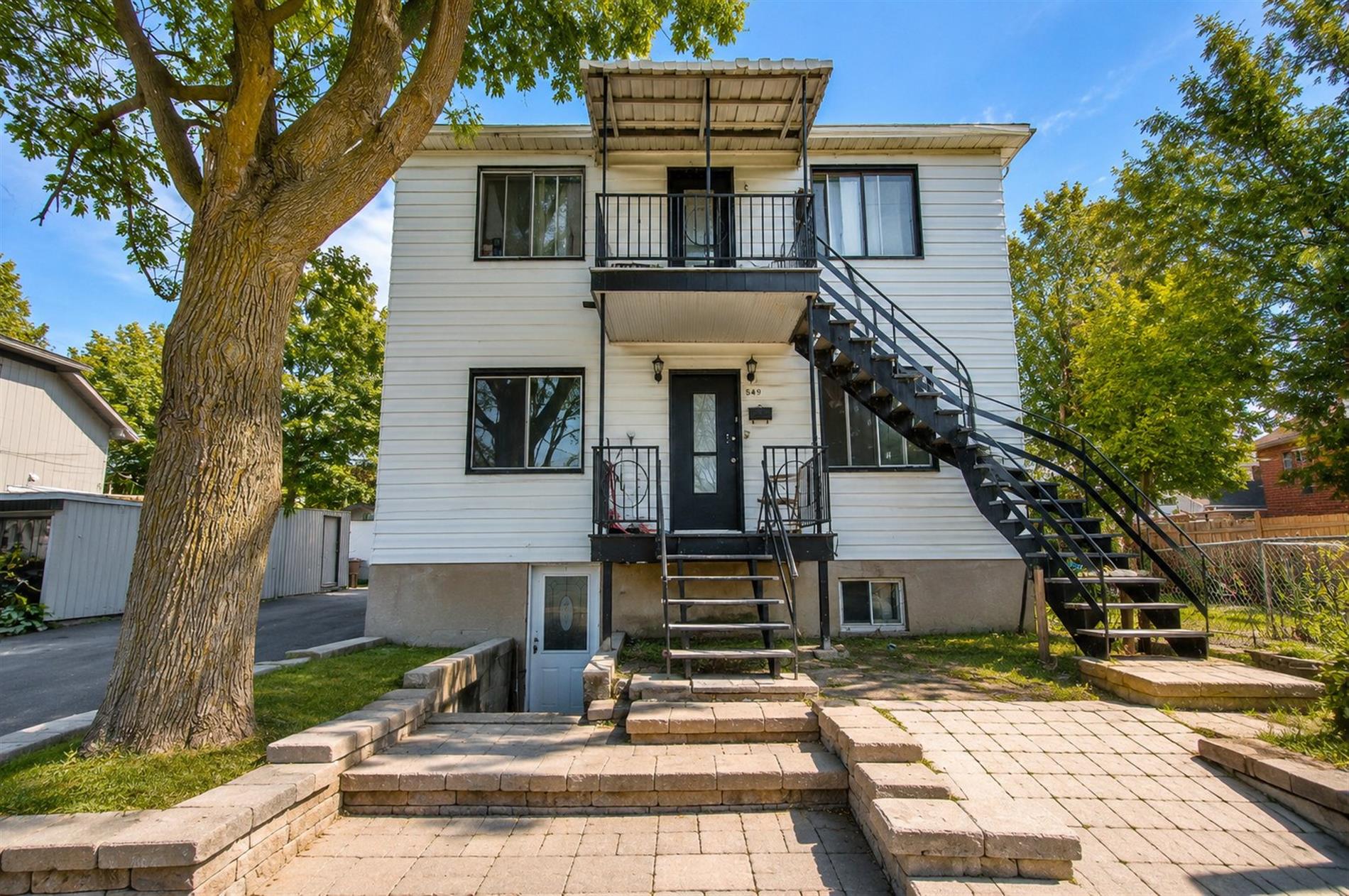 549-551A Rue Jubinville — photo 1