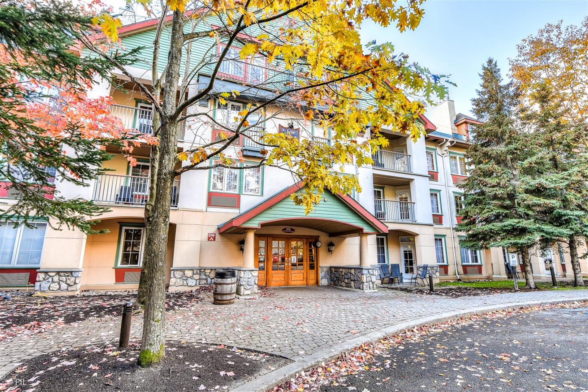 140 Ch. au Pied-de-la-Montagne — photo 1