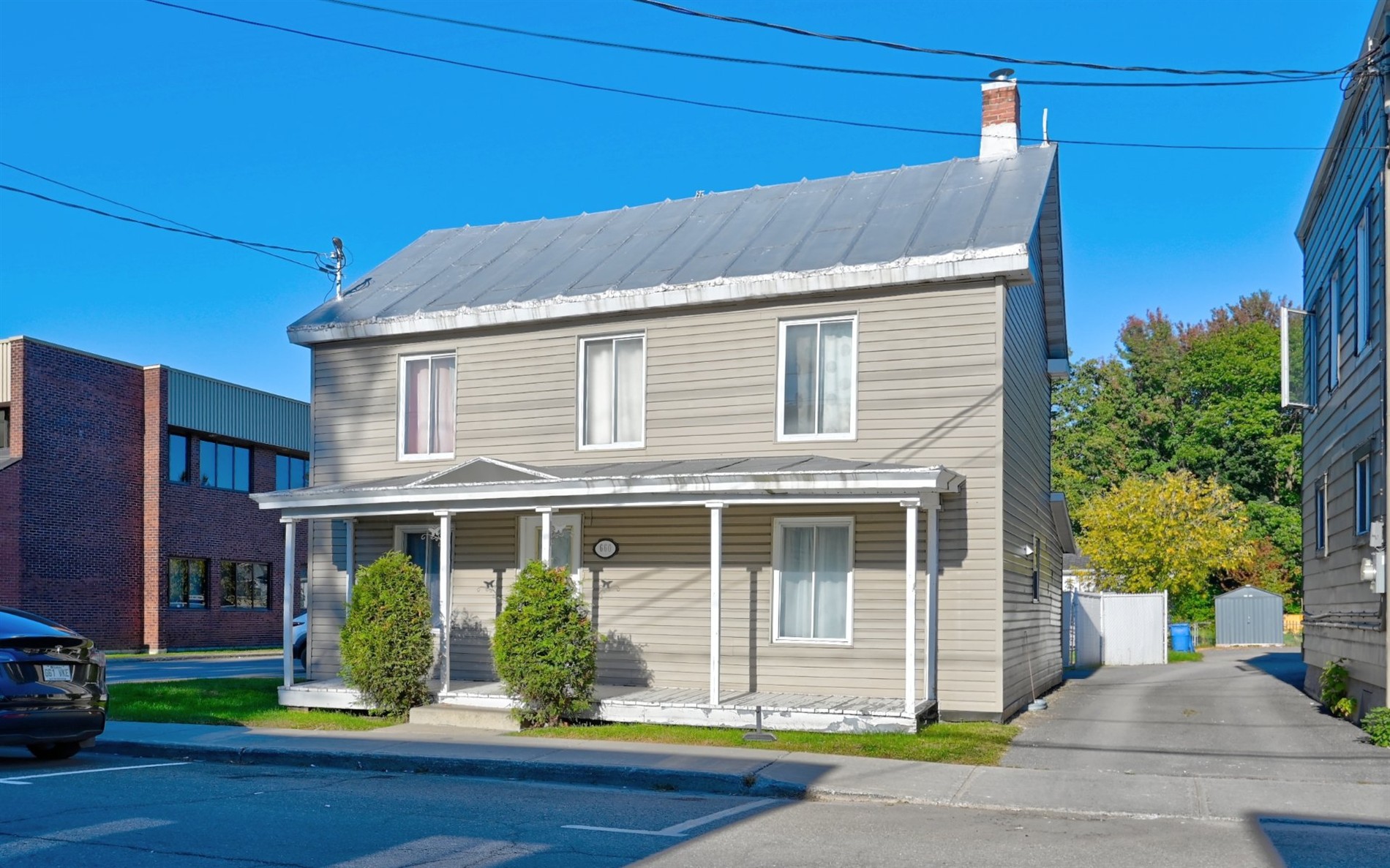 660 Rue De Montcalm — photo 1
