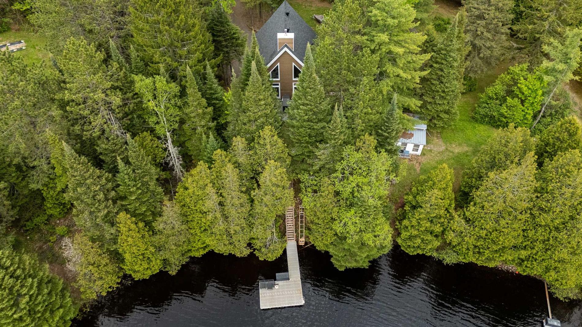465 Ch. du Lac-des-Îles — photo 3