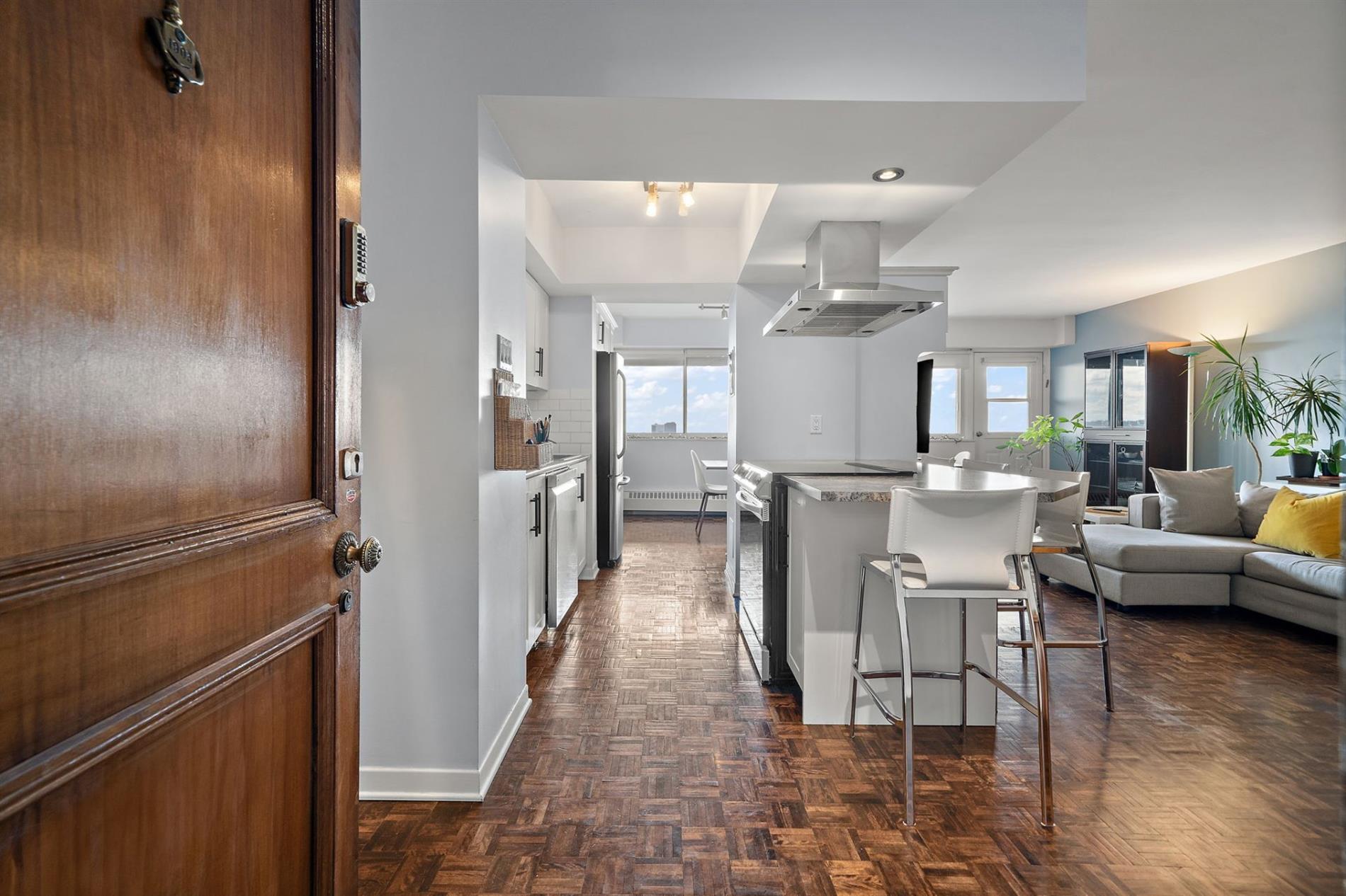 1903-05-5700 Boul. Cavendish — photo 2