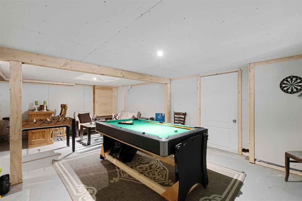 Vue 34 de la propriété réf. 12820780 – 1208 Ch. de Ste-Anne-des-Lacs J0R 1B0