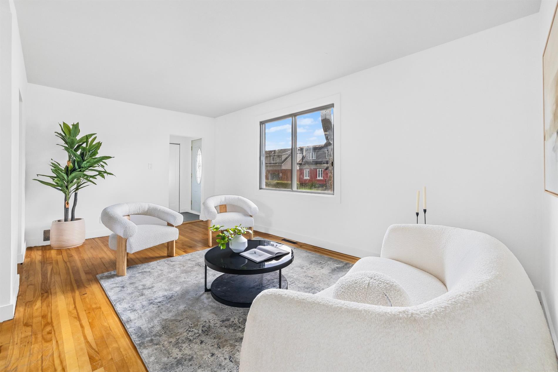 1435 Rue St-Germain — photo 3