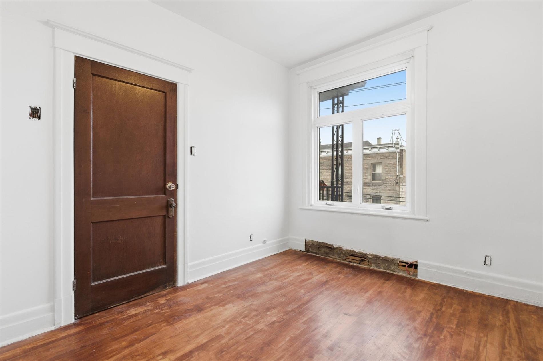 2505-2513 Rue Jacques-Hertel — photo 2
