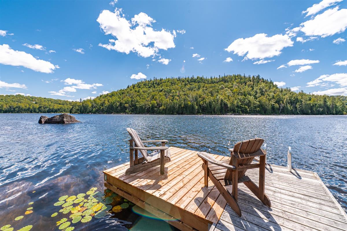Maison à étages - 6527 Ch. du Lac-La Salle, Val-Morin