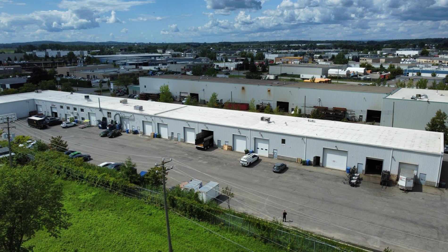 14-500 Boul. Industriel — photo 1