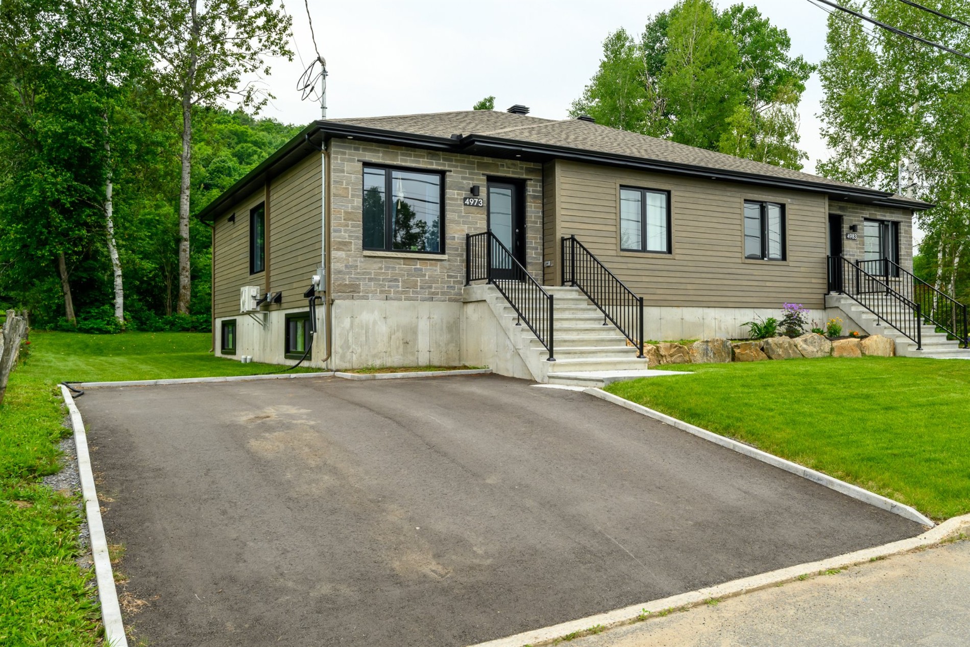 4973 Rue Eugène-Dumas — photo 2