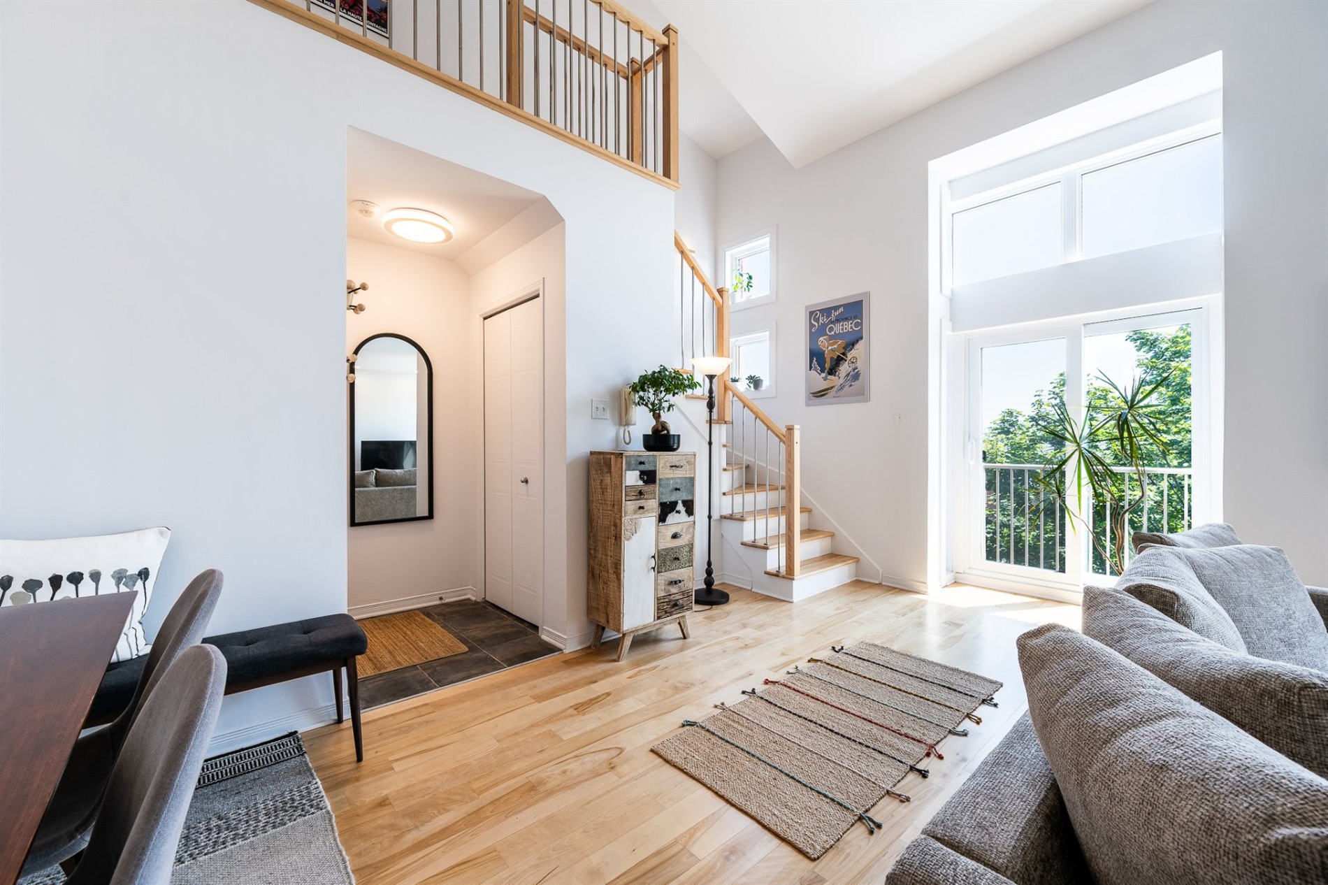 3235 Av. du Mont-Royal E. — photo 3