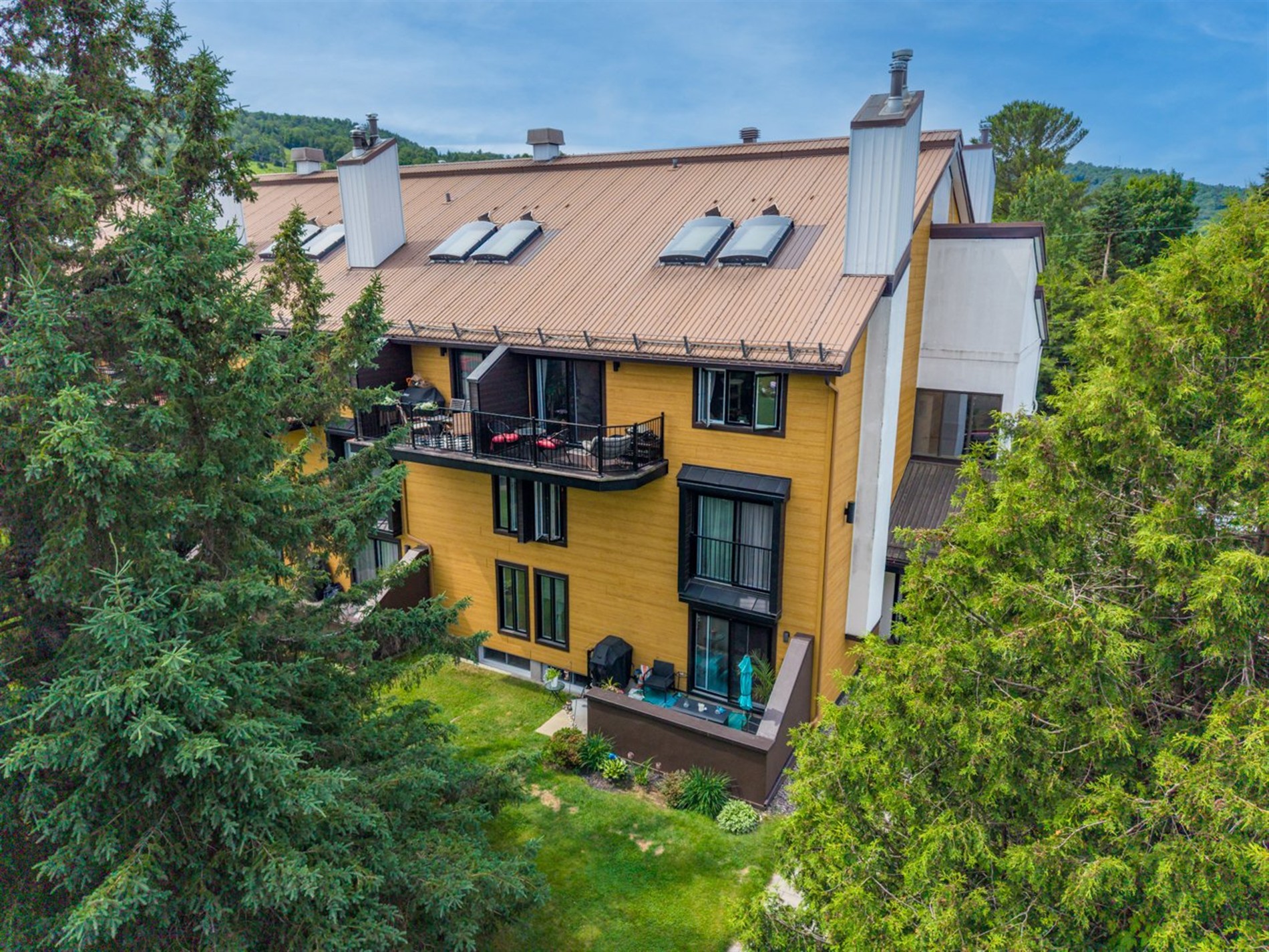 121 Av. Hochar — photo 1