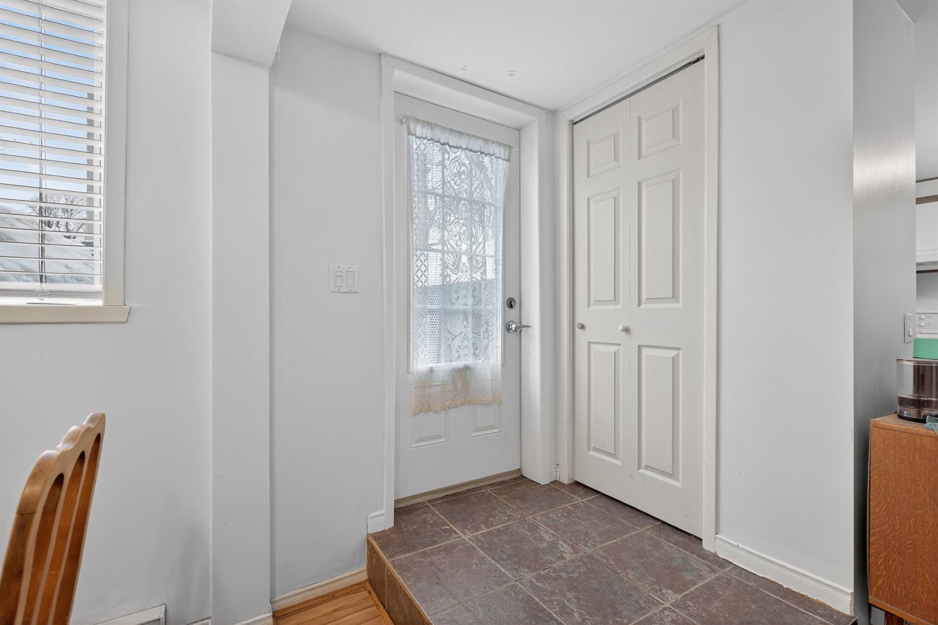 994 Av. Casot — photo 2