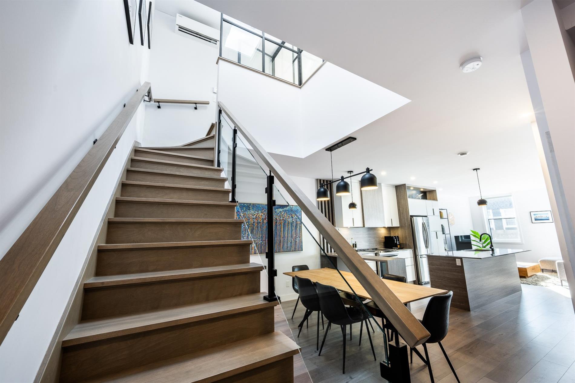 3430 Rue Ste-Catherine E. — photo 1