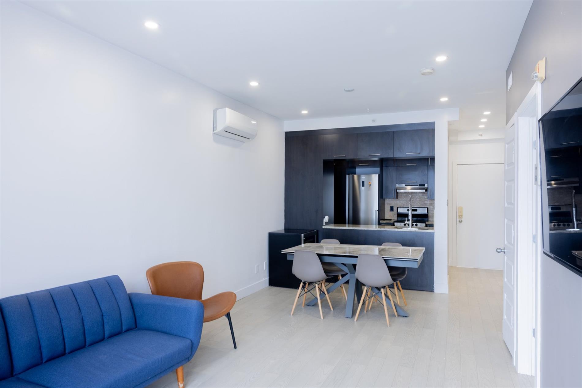414-1210 Rue St-Antoine E. — photo 3