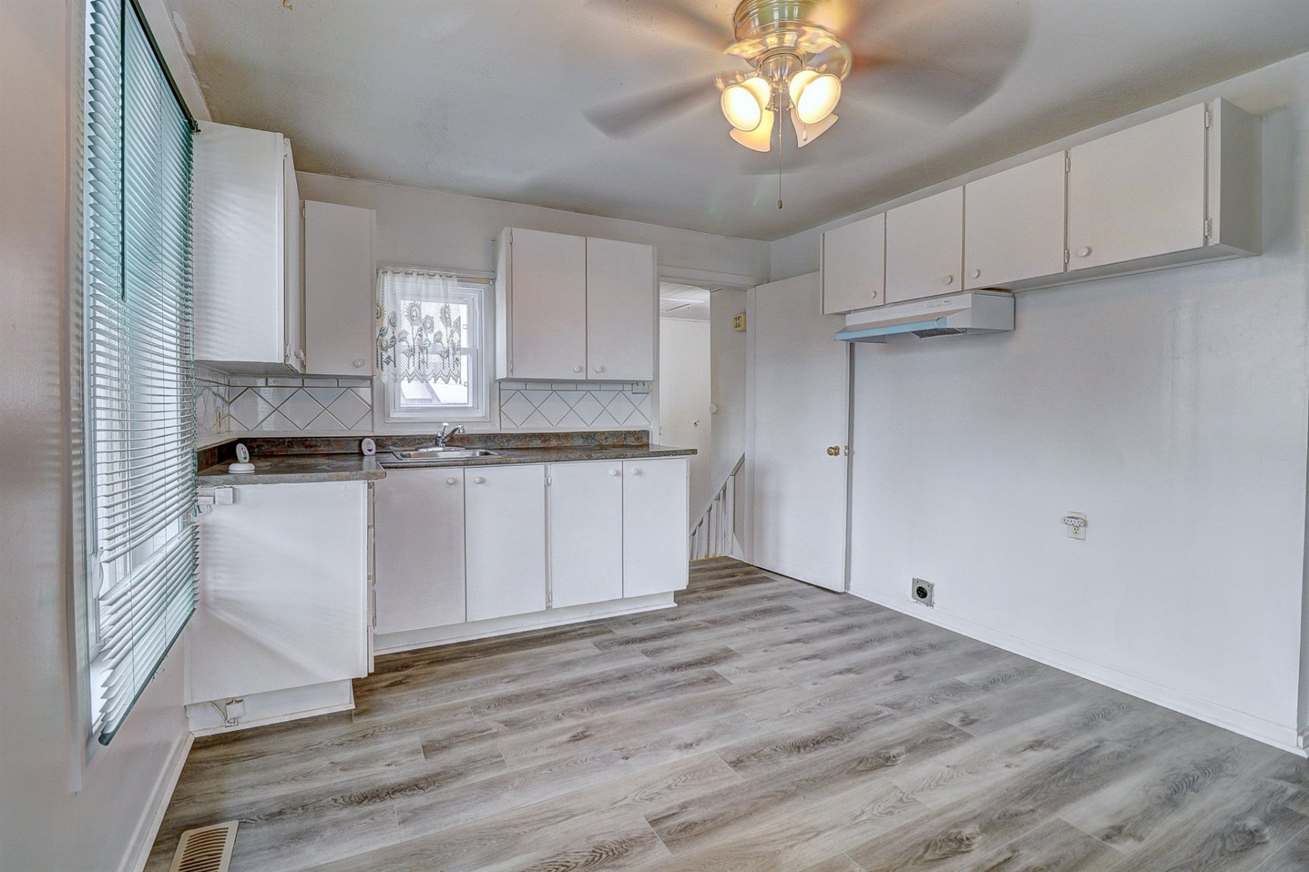 1911 Boul. Maloney E. — photo 2