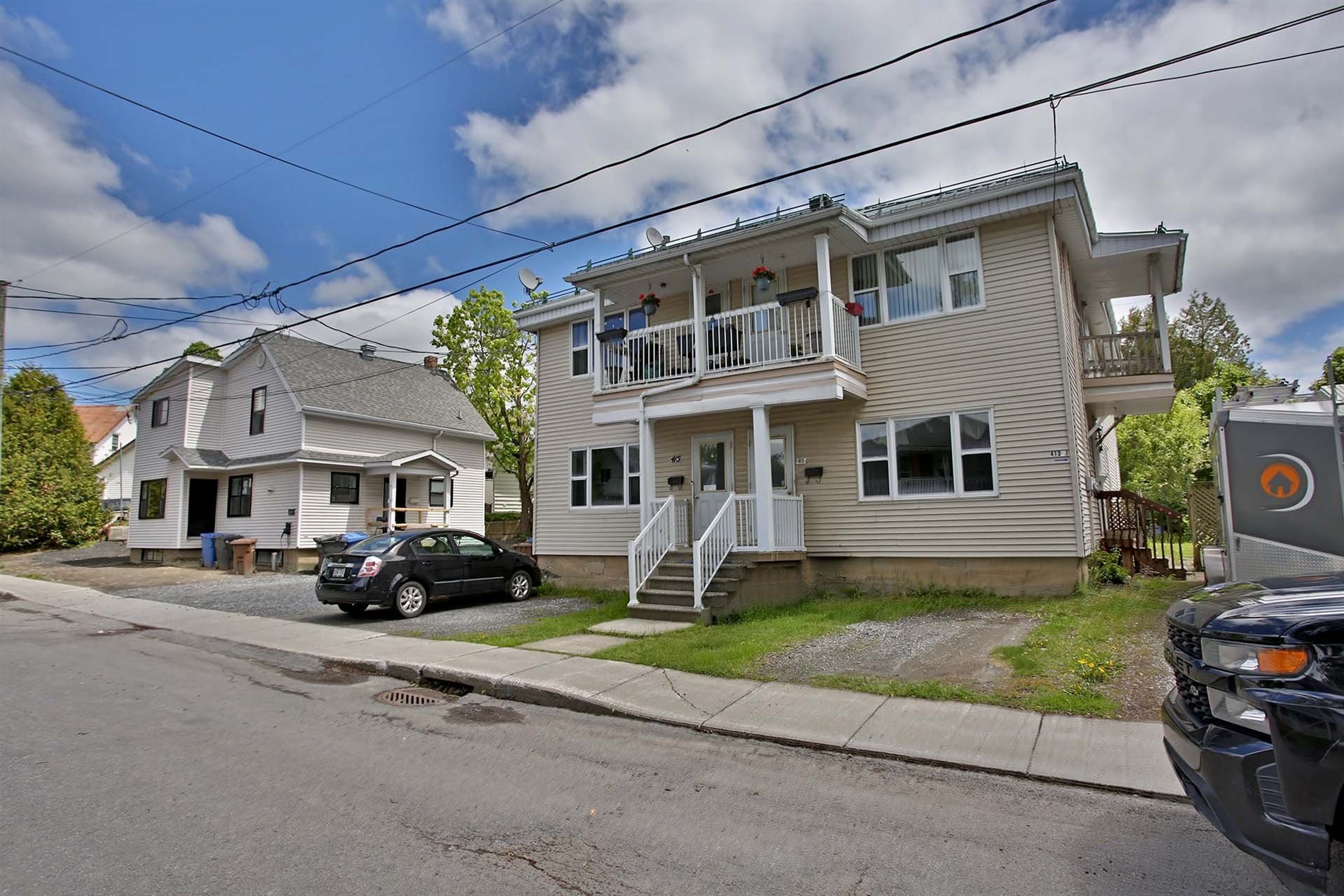 413-415 Rue St-Joachim — photo 1