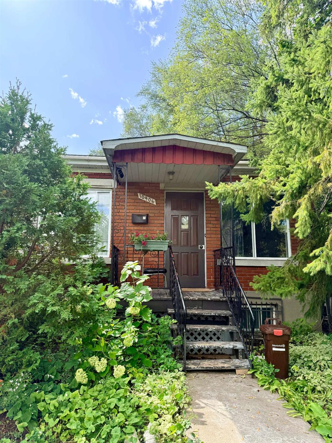 10906 Av. Pelletier — photo 1