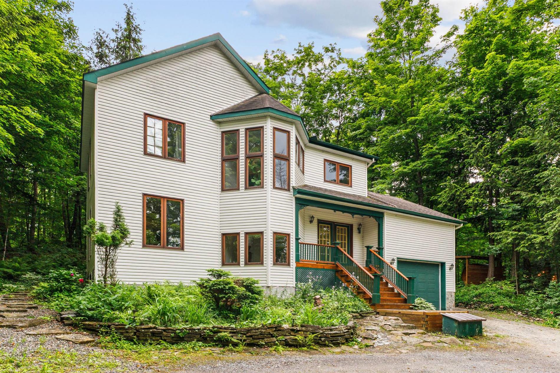 1373 Route 105 — photo 1