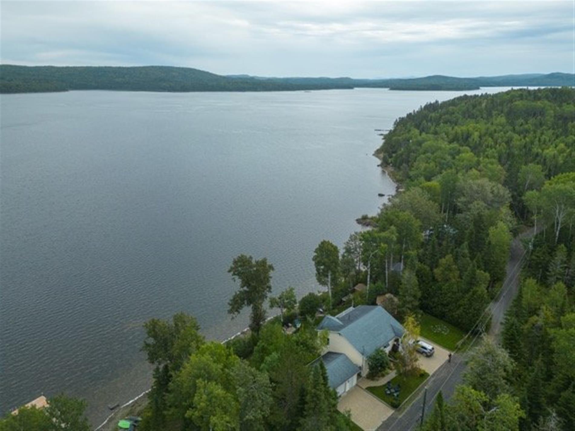 123 Ch. Poirier — photo 3