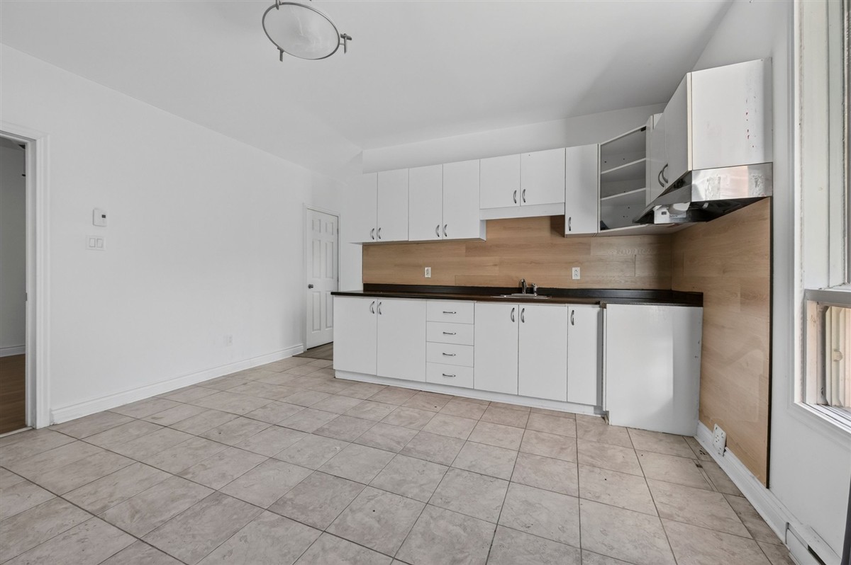 Vue 8 de la propriété réf. 13592358 – 62-64 Rue Charles-Desjardins J7Z 1S1