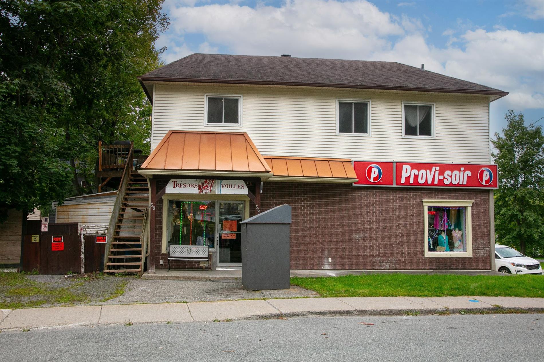 56-58 Rue du Curé-LaRocque — photo 2