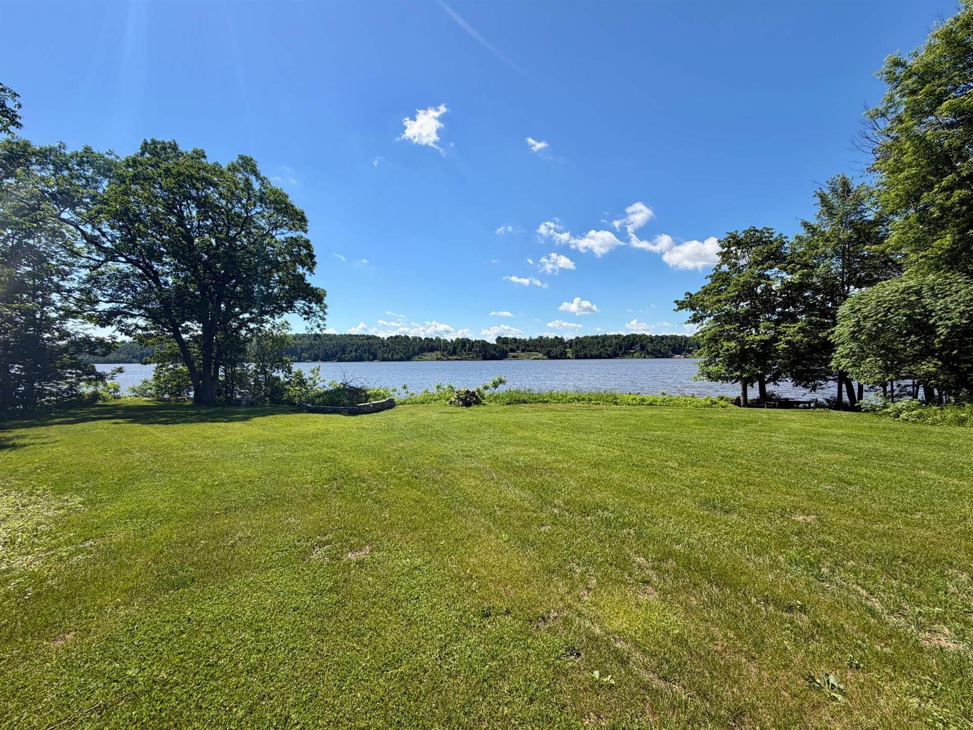 897 Route des Outaouais — photo 1
