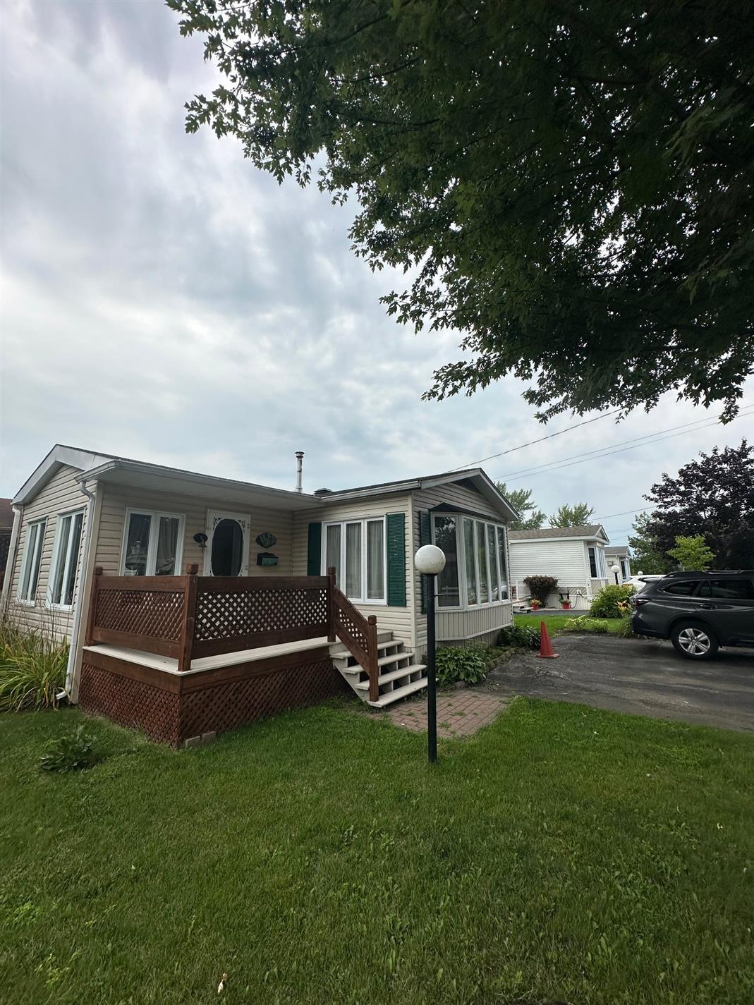 163 Rue Divina-Sauvé — photo 1