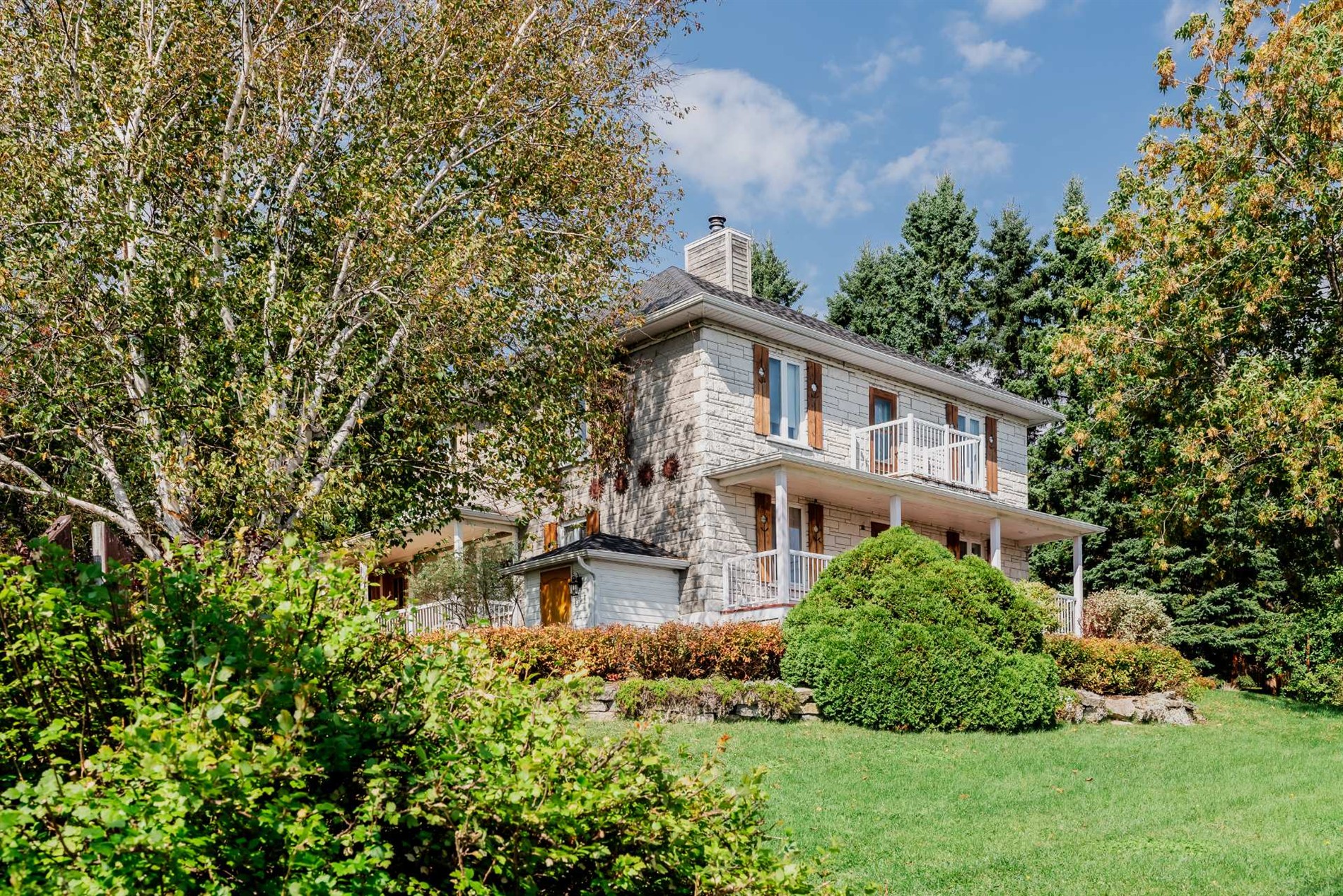 3489 Av. Royale — photo 2