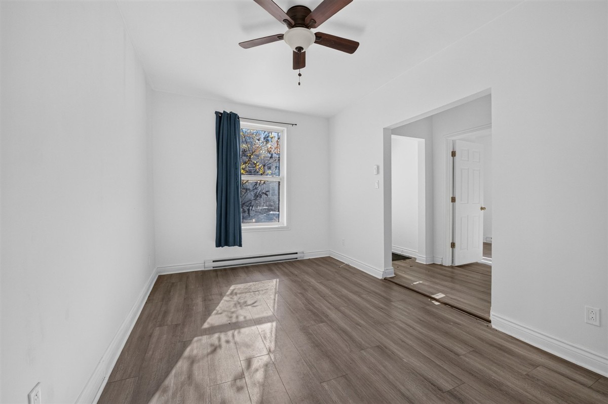 Vue 3 de la propriété réf. 13592358 – 62-64 Rue Charles-Desjardins J7Z 1S1
