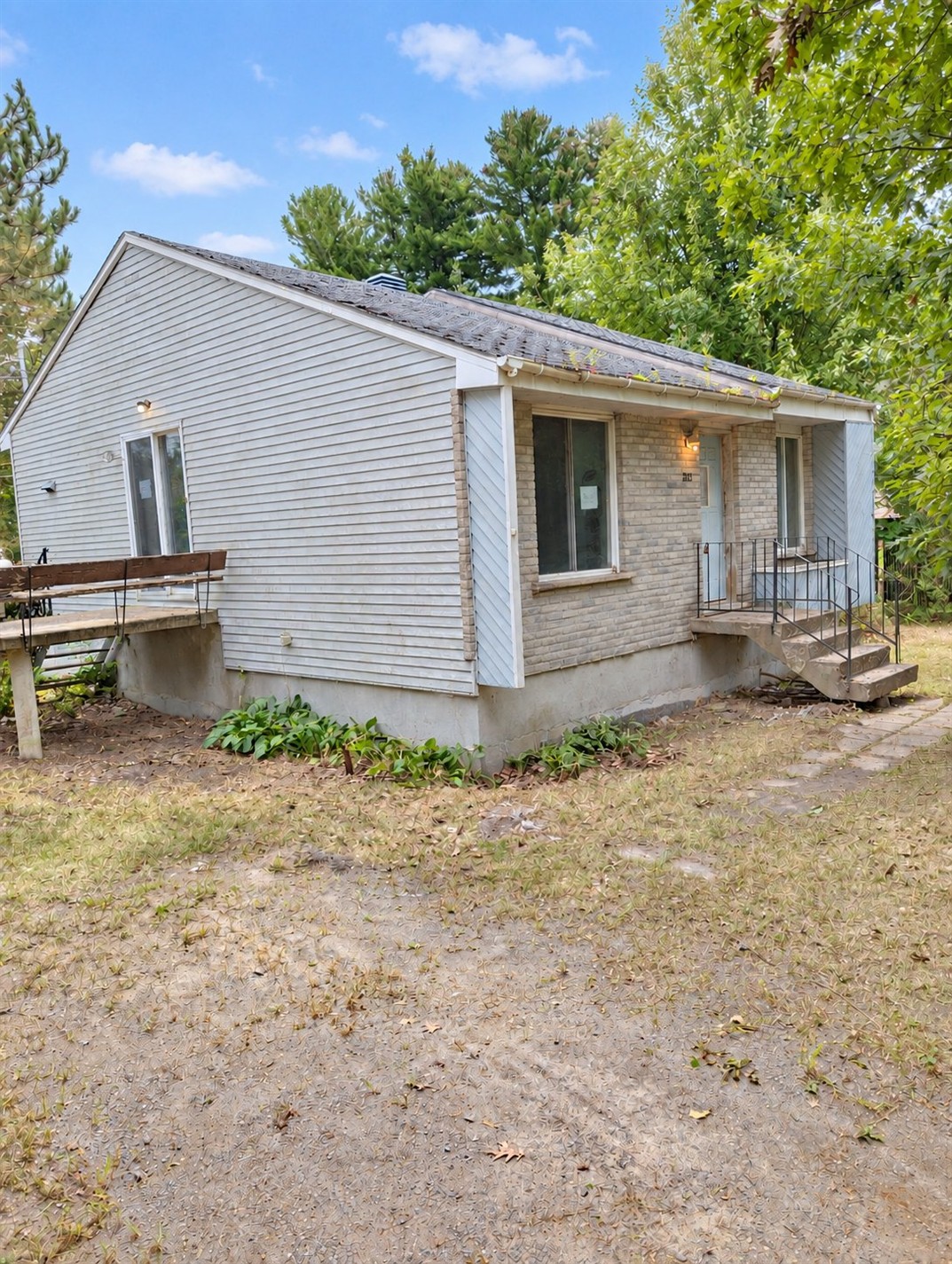 3421 Rue Lauzon — photo 1