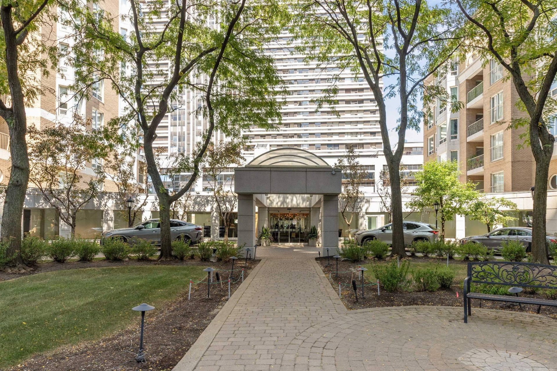 206-1 Av. Wood — photo 3