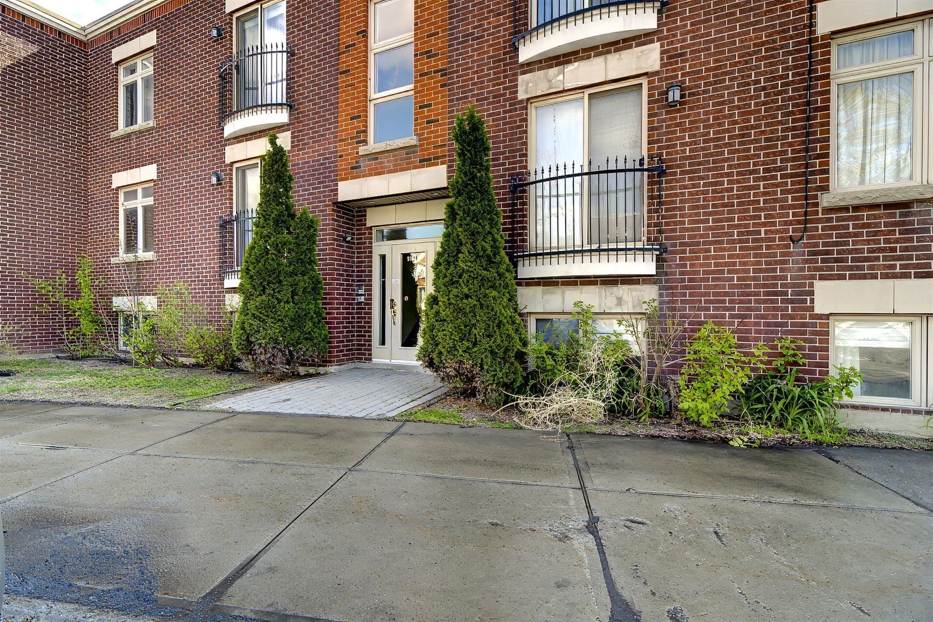 002-9104 Rue Notre-Dame E. — photo 3