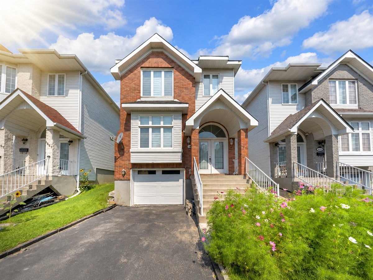 Maison à étages Laval (Chomedey)