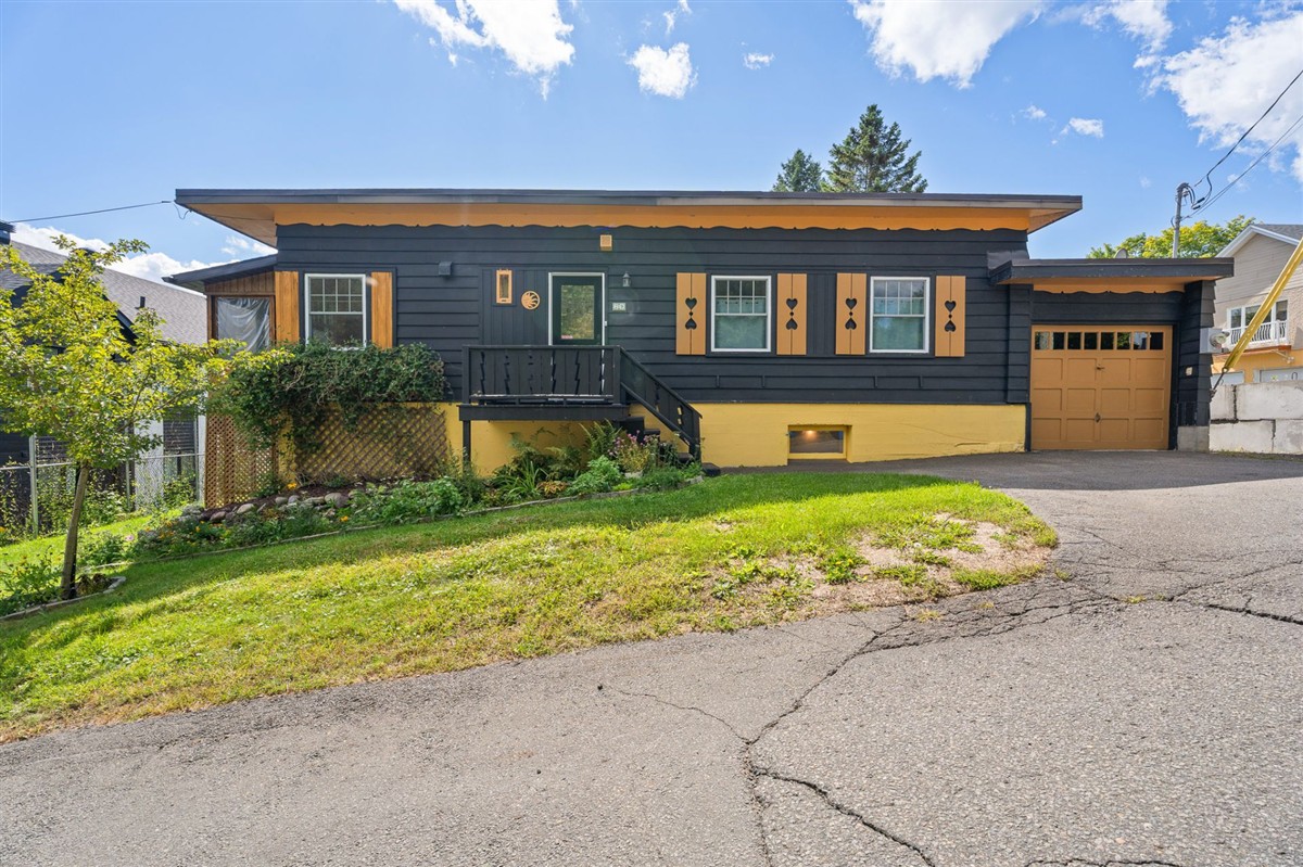 Maison de plain-pied - 29 Rue du Sommet, Sainte-Marguerite-du-Lac-Masson