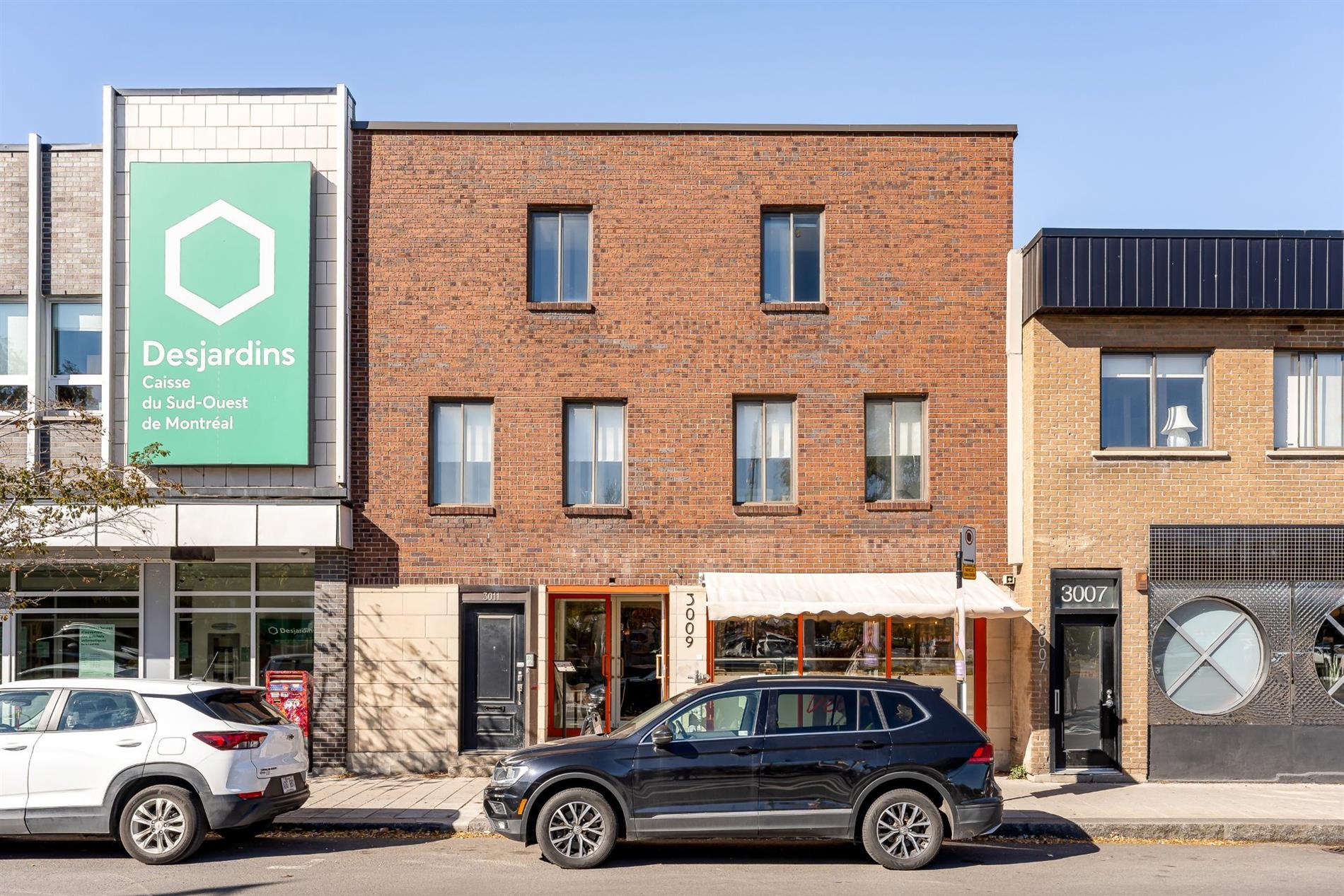 3009Z-3013Z Rue Notre-Dame O. — photo 1