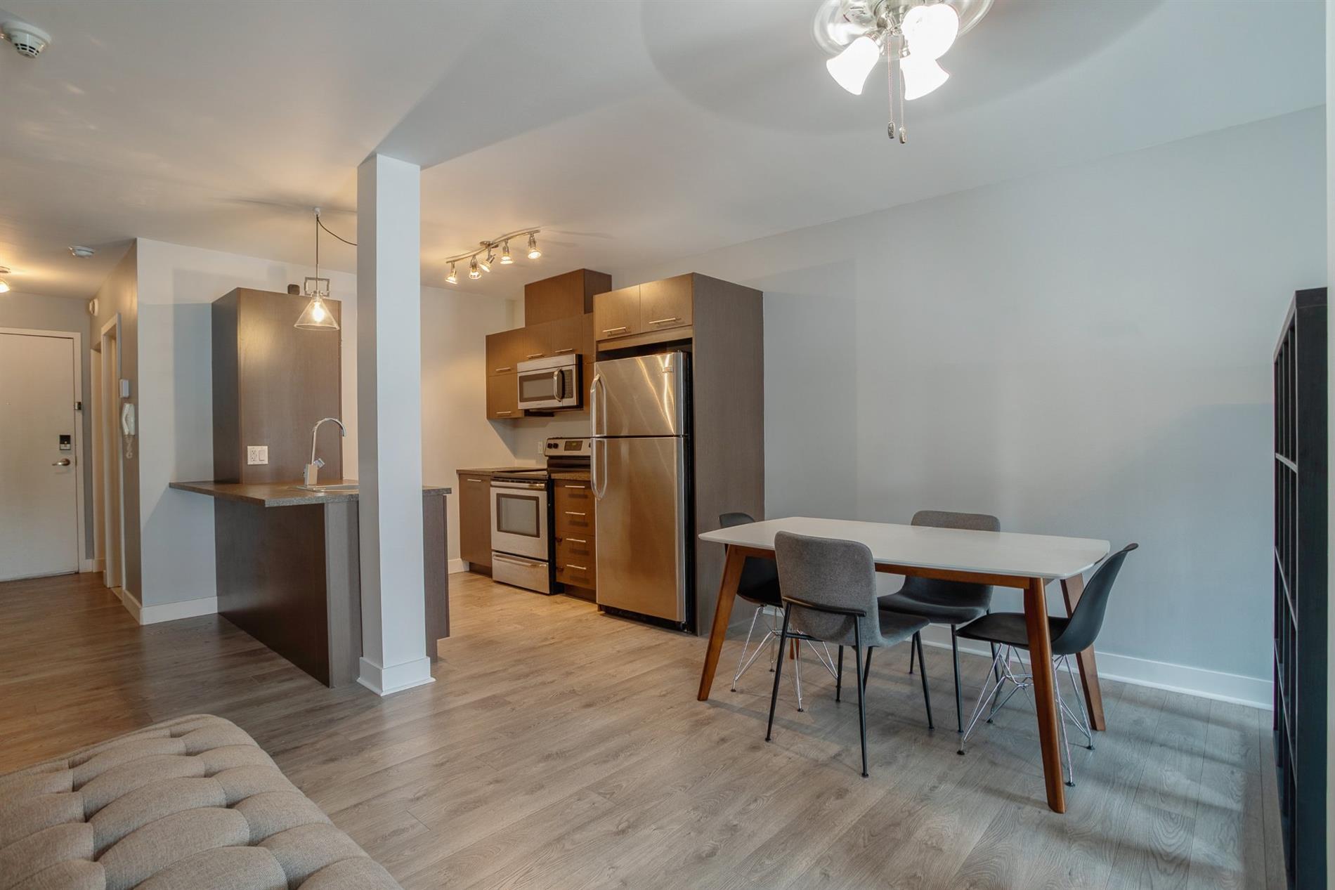 102-7356 Rue Sherbrooke O. — photo 3