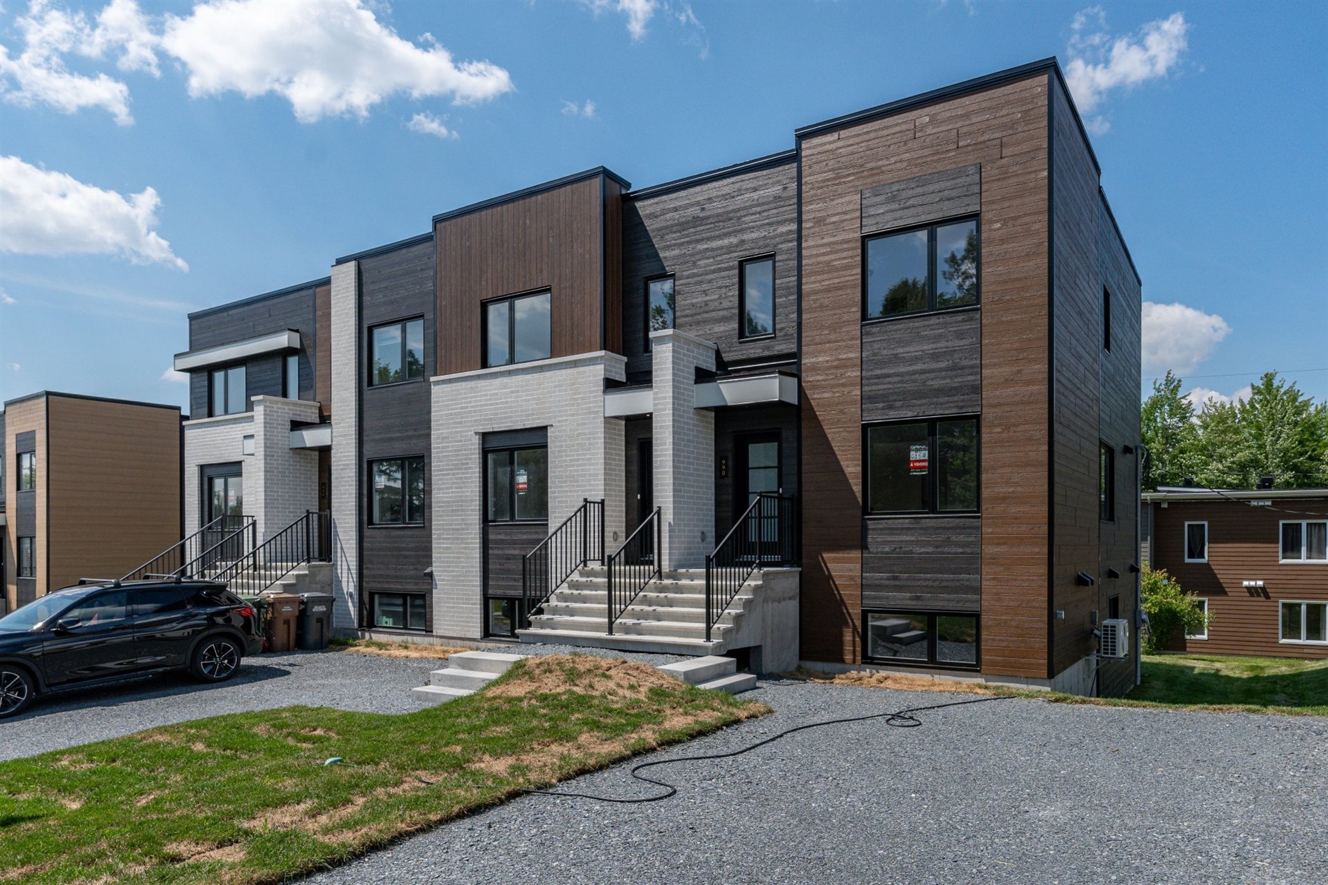 990 Rue du Seyval — photo 1