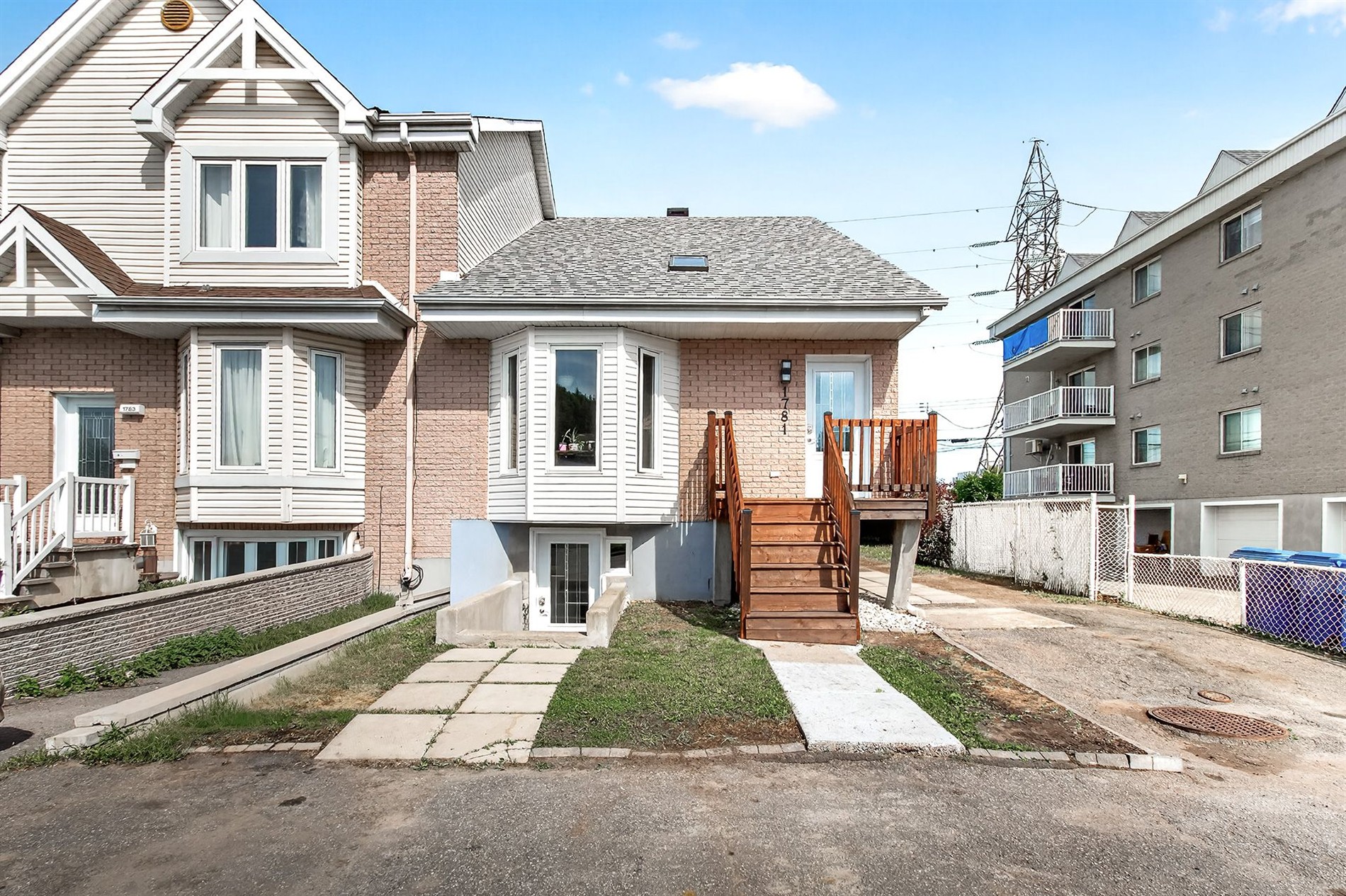 1781V Boul. Chomedey — photo 1