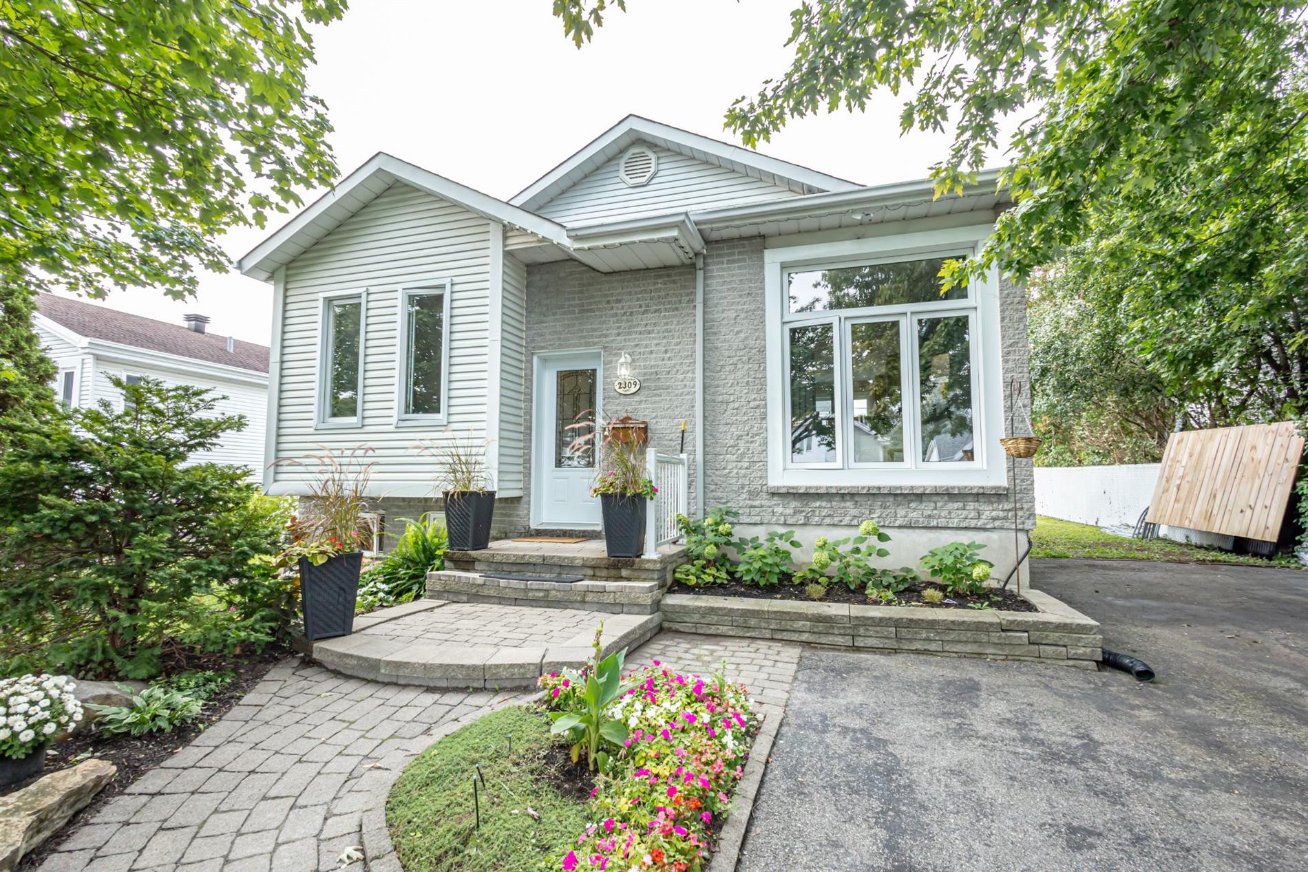 2809 Rue Marius-Barbeau — photo 1
