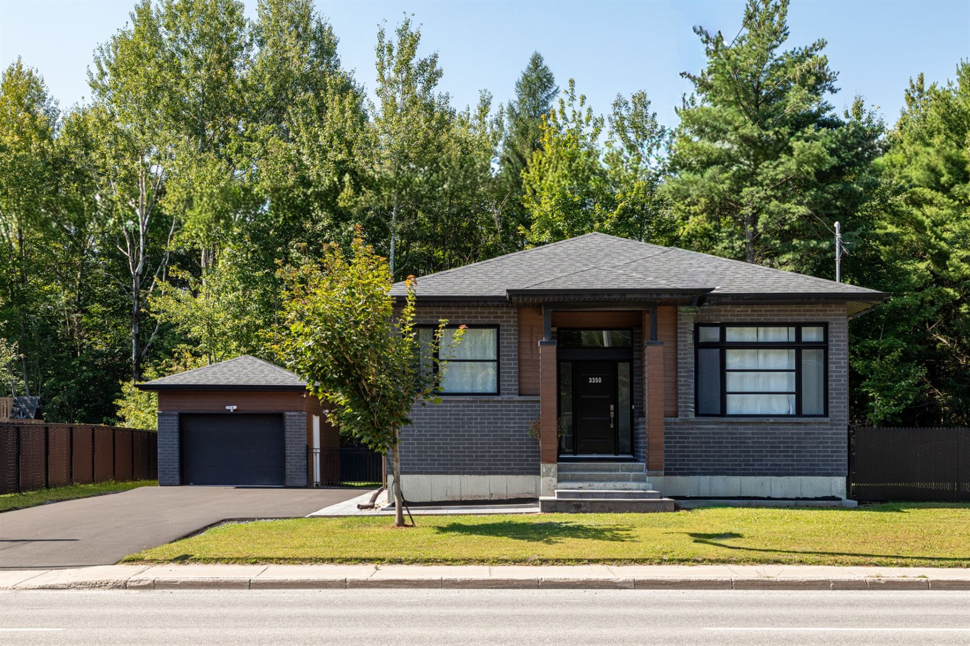 3350 Boul. Thibeau — photo 1