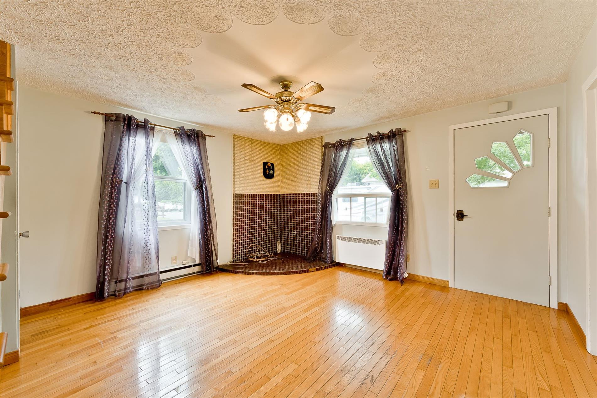 230 Rue St-Marc — photo 3